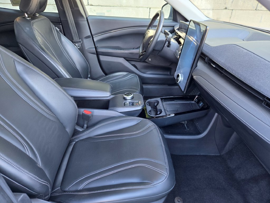 Used 2023 Ford Mustang Mach-E Premium AWD/4WD image 47