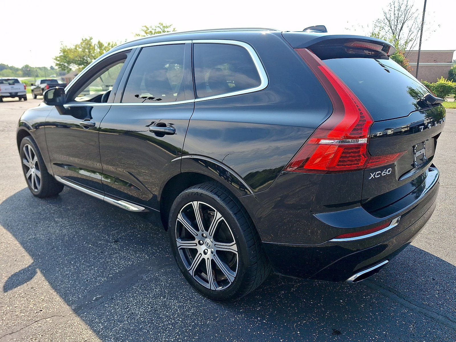 Used 2021 Volvo XC60 T6 Inscription AWD/4WD image 22