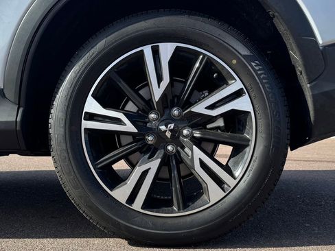 Used 2025 Mitsubishi Eclipse Cross SE image 11