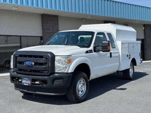 Used 2016 Ford F350 XL AWD/4WD image 2