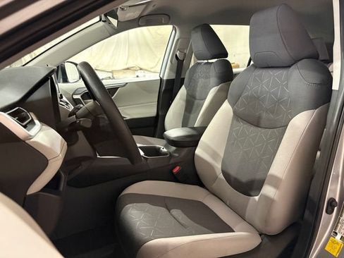 Certified 2025 Toyota RAV4 XLE AWD/4WD image 12