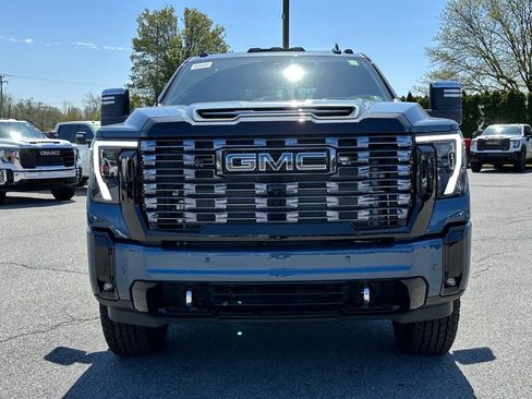 New 2026 GMC Sierra 2500 Denali Ultimate AWD/4WD image 4
