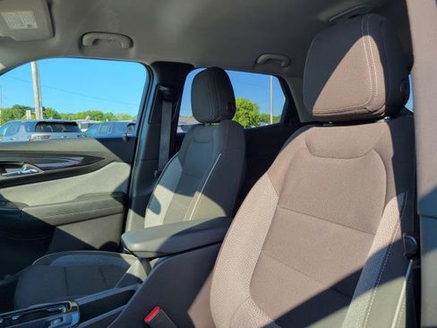Used 2025 Chevrolet TrailBlazer LT AWD/4WD image 10