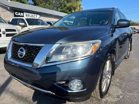 Used 2015 Nissan Pathfinder Platinum w/ Cargo Package image 2
