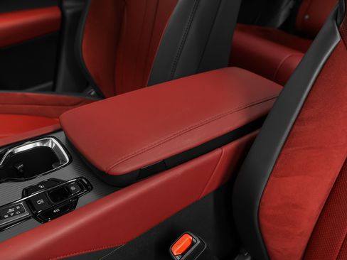 Used 2023 Lexus RX 500h F Sport image 39