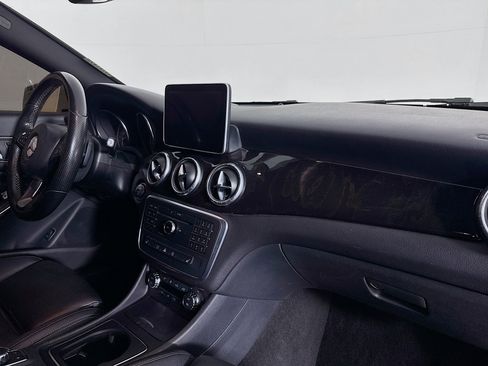 Used 2016 Mercedes-Benz CLA 250 image 28