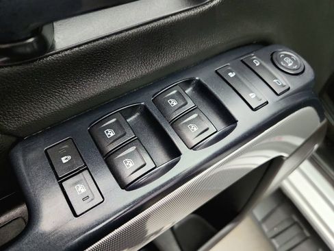 Used 2018 Chevrolet Silverado 1500 LT w/ True North Edition AWD/4WD image 19