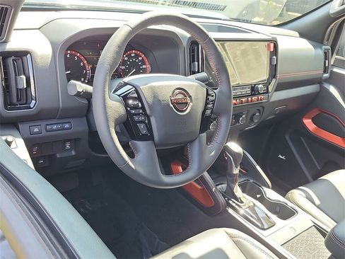 New 2025 Nissan Frontier PRO-4X w/ Pro Premium Package image 4