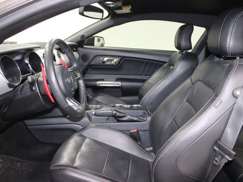 Used 2017 Ford Mustang GT Premium w/ Equipment Group 401A RWD image 16