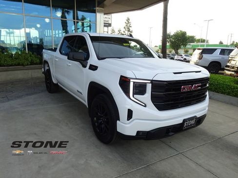 Used 2026 GMC Sierra 1500 Elevation image 1
