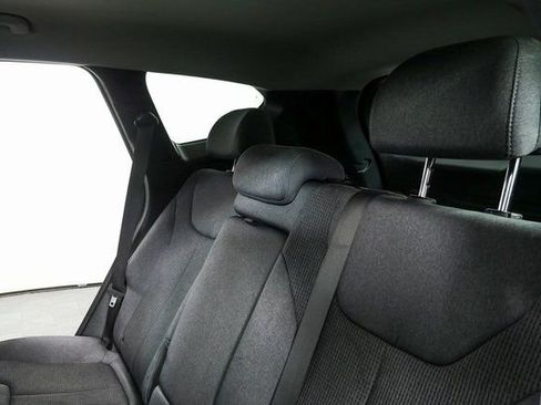 Used 2019 Hyundai Santa Fe SEL image 19