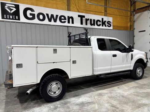 Used 2017 Ford F350 XL AWD/4WD image 6