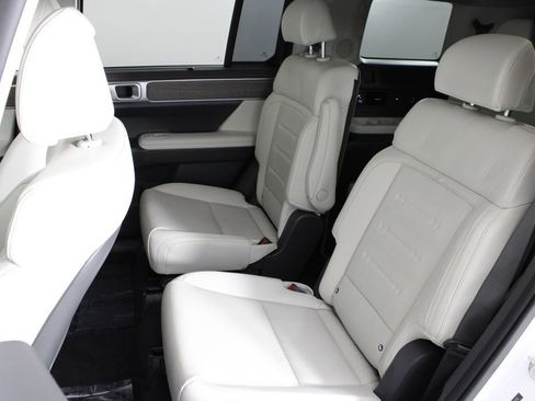 Used 2024 Hyundai Santa Fe Calligraphy image 20