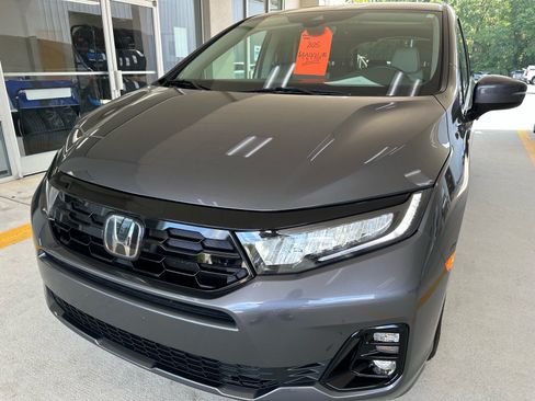 Used 2025 Honda Odyssey Elite image 1