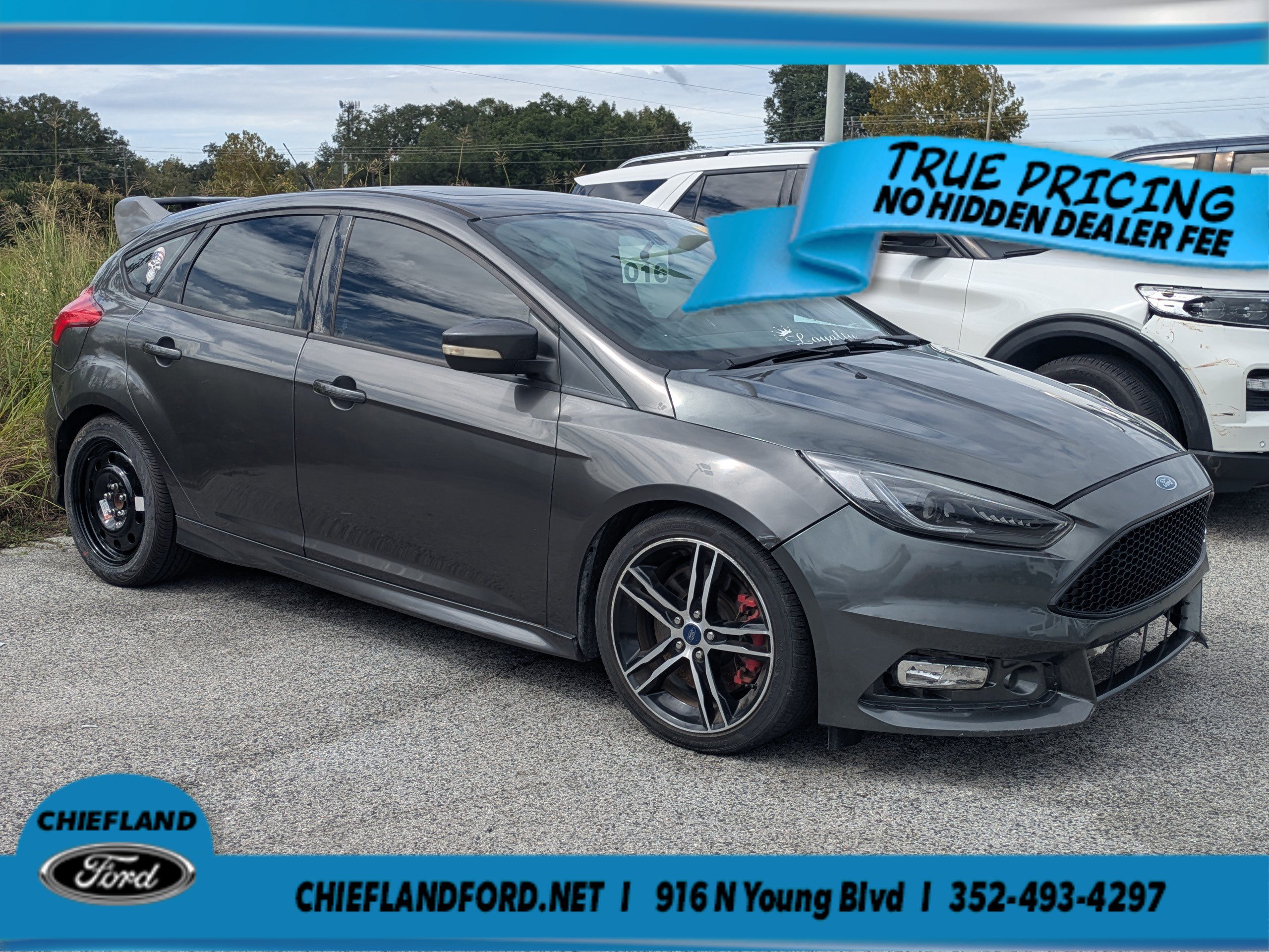 Used 2016 Ford Focus ST w/ Equipment Group 401A FWD image 1