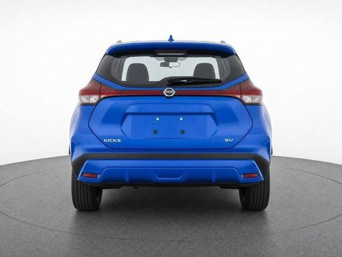 Used 2024 Nissan Kicks SV FWD image 4