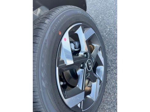 New 2026 Hyundai Venue SEL image 25