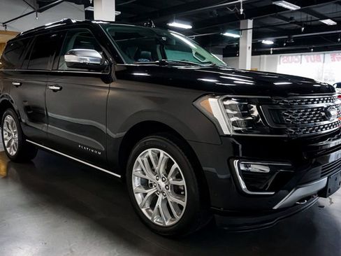 Used 2019 Ford Expedition Platinum image 42