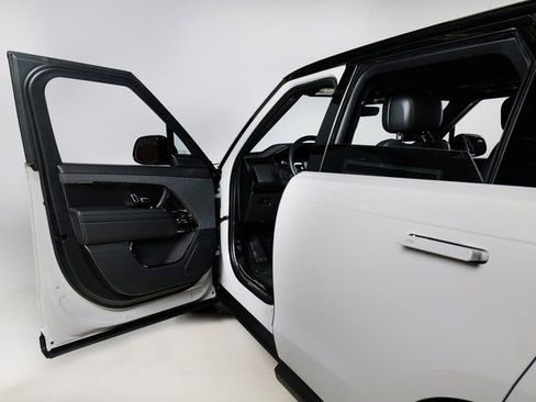 New 2026 Land Rover Range Rover Sport SE image 24