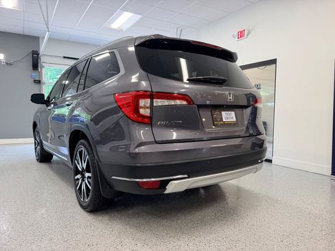 Used 2019 Honda Pilot Touring image 6
