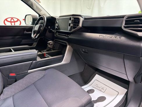 Used 2022 Toyota Tundra SR5 AWD/4WD image 11