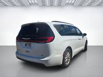 Used 2022 Chrysler Pacifica Touring-L