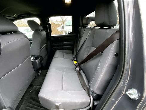 Certified 2025 Toyota Tacoma SR5 image 19