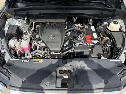 Used 2025 Toyota Grand Highlander XLE image 32
