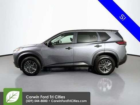 Used 2023 Nissan Rogue S AWD/4WD image 6