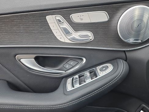 Used 2020 Mercedes-Benz C 300 4MATIC Sedan image 20