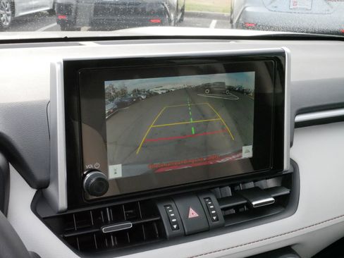 Certified 2025 Toyota RAV4 XLE Premium image 31