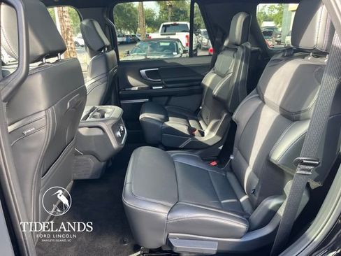 New 2025 Ford Expedition Platinum image 26