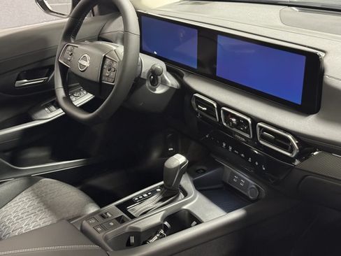 New 2026 Nissan Sentra SV w/ SV Convenience Package FWD image 18
