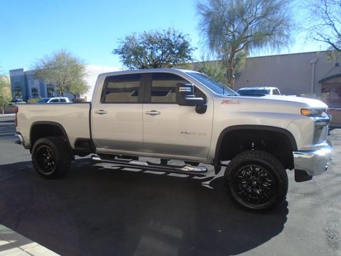 Used 2020 Chevrolet Silverado 2500 LT w/ All Star Edition image 6
