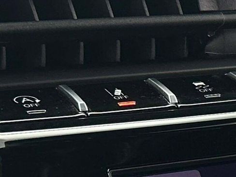 New 2025 Jeep Grand Cherokee L Laredo image 38