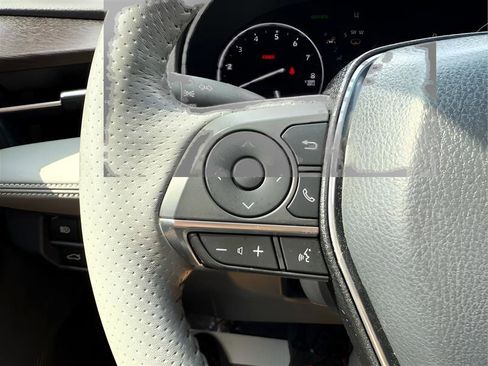 Used 2019 Toyota Avalon Limited image 17