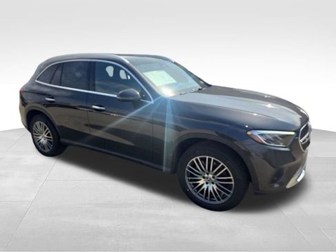 New 2026 Mercedes-Benz GLC 300 4MATIC image 7