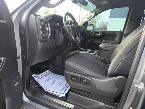 Used 2021 Chevrolet Silverado 1500 LT Trail Boss w/ Convenience Package II image 11