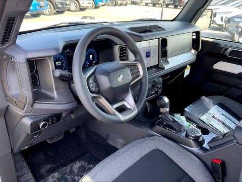 New 2025 Ford Bronco 2-Door image 6