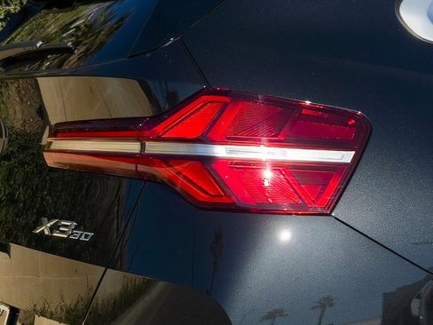 New 2026 BMW X3 xDrive30 w/ Premium Package image 7