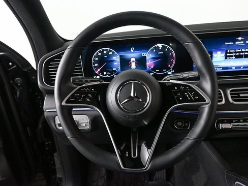 Certified 2025 Mercedes-Benz GLE 350 4MATIC image 2