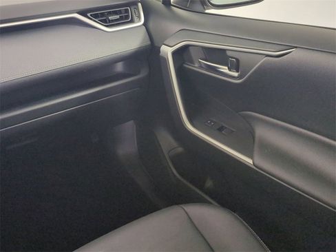 Used 2023 Toyota RAV4 XLE Premium image 20
