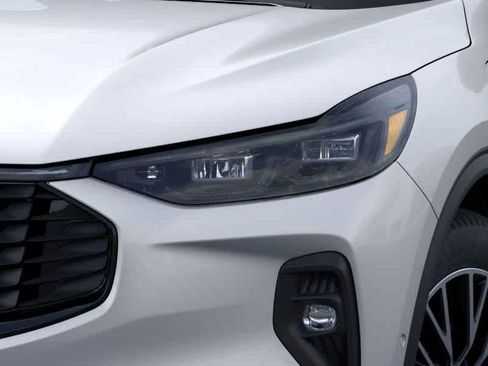 New 2024 Ford Escape SE w/ PHEV Premium Package FWD image 25
