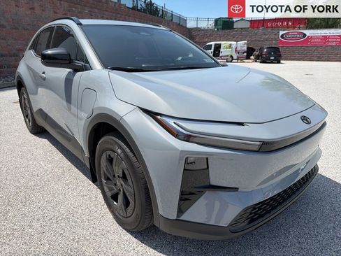 New 2026 Toyota C-HR AWD/4WD image 1