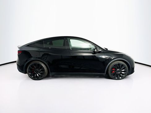Used 2022 Tesla Model Y Performance image 10