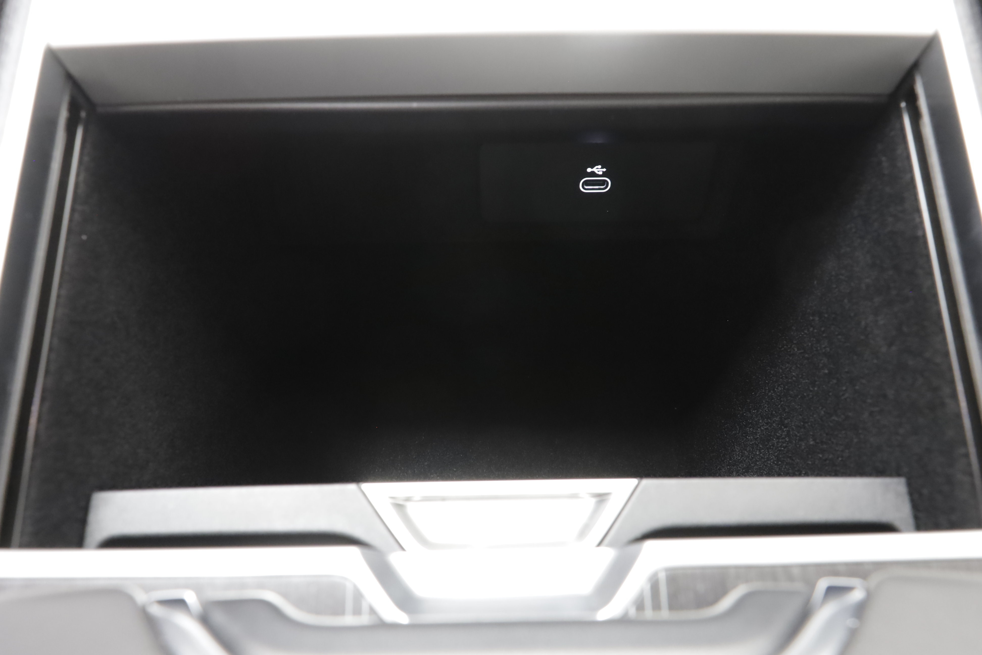 New 2027 Land Rover Range Rover Long Wheelbase Autobiography AWD/4WD image 16