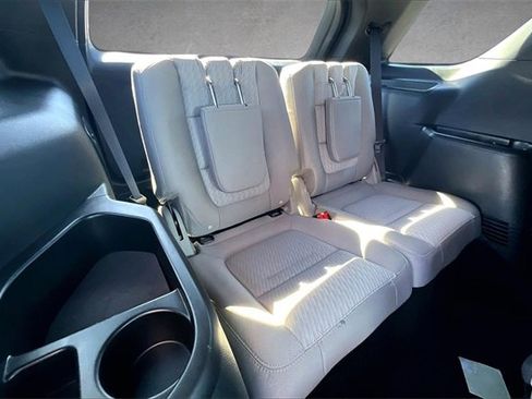 Used 2018 Ford Explorer FWD image 23