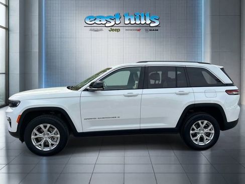 Certified 2023 Jeep Grand Cherokee Limited AWD/4WD image 6
