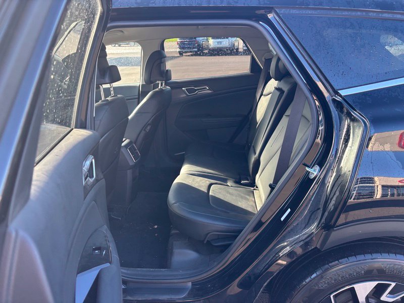 Certified 2024 Kia Sportage EX FWD image 14