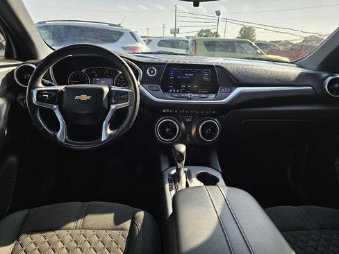 Used 2019 Chevrolet Blazer LT FWD image 3